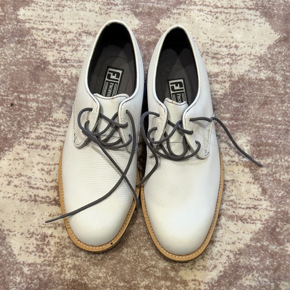 FootJoy White Oxfords with Gray Laces